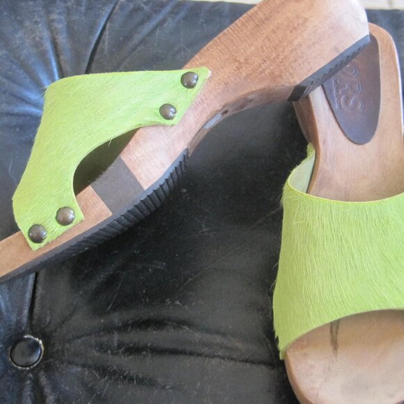 Michael Kors Lime Green Mules Wooden Clog Sandals - Size 8 - Picture 2 of 9